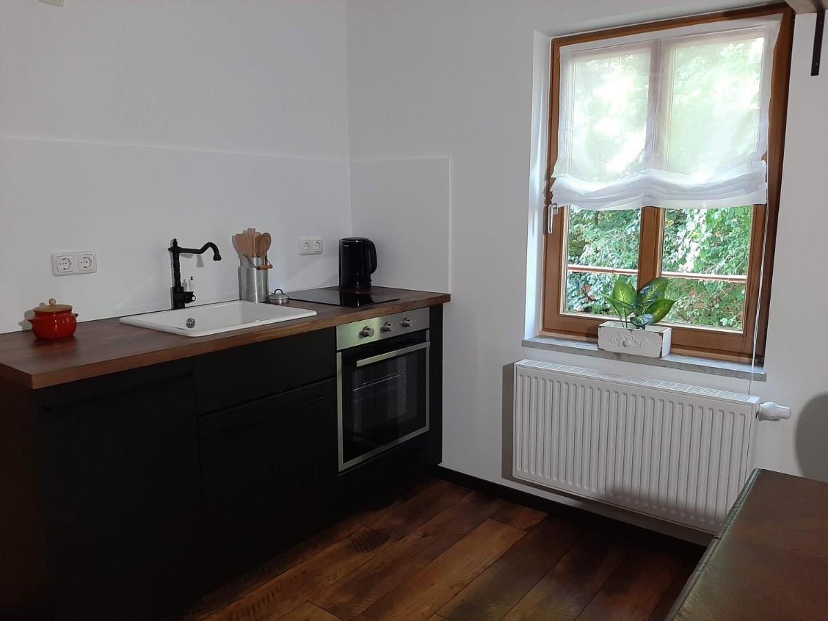 Ferienwohnung Kunst Und Kulturschuppen Hasenmuehle Kammerstein Luaran gambar