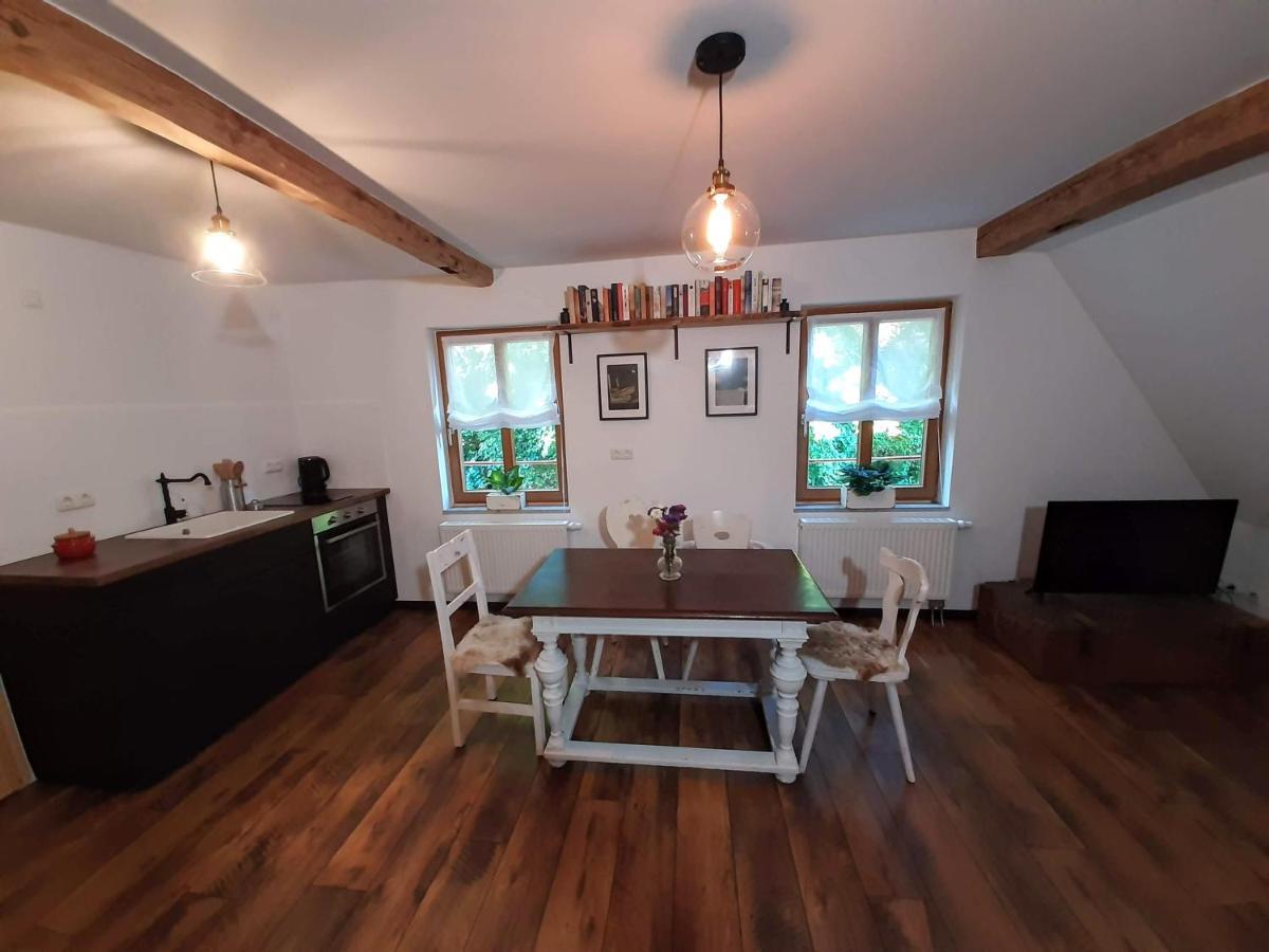 Ferienwohnung Kunst Und Kulturschuppen Hasenmuehle Kammerstein Luaran gambar