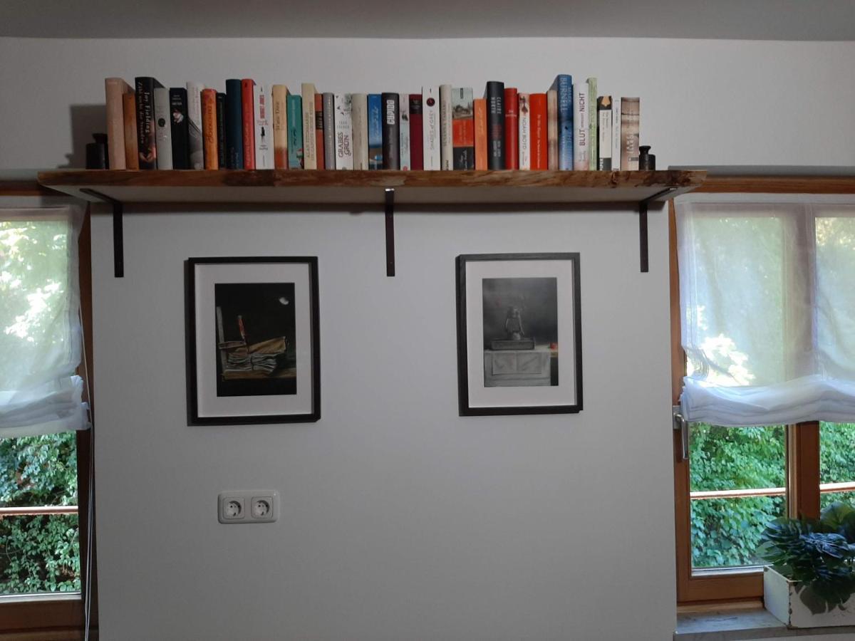 Ferienwohnung Kunst Und Kulturschuppen Hasenmuehle Kammerstein Luaran gambar
