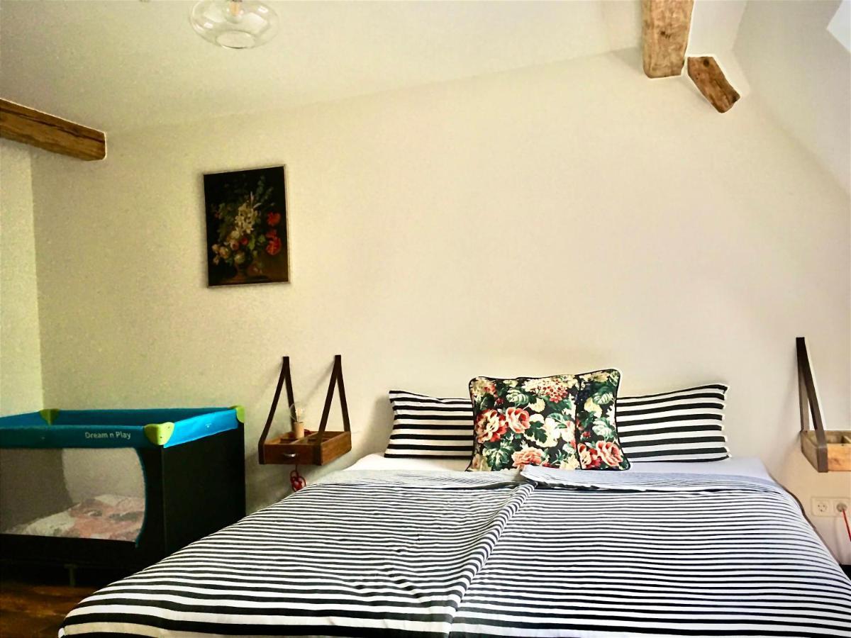 Ferienwohnung Kunst Und Kulturschuppen Hasenmuehle Kammerstein Luaran gambar